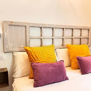 Homestay Palace House Hercules -, Seville