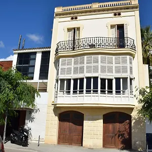 https://apartamentos-les-barbes.catalonia-hotels.com