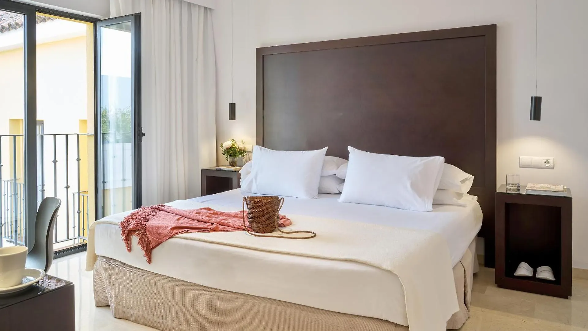 Hotel Rey Alfonso X Seville 4*,